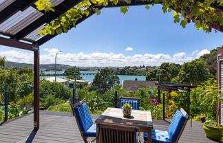 21 Opotoru Road, Raglan