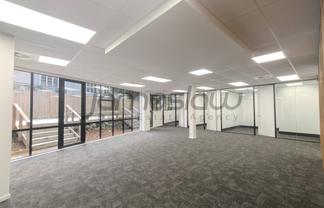 Fully Refurbished Premium Warehouse & Office