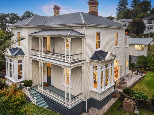 1 Ranfurly Road, Epsom