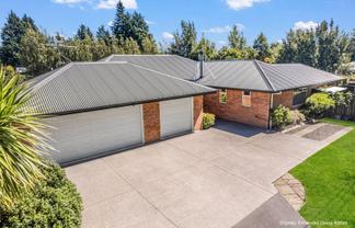 10 Russell Street, Darfield
