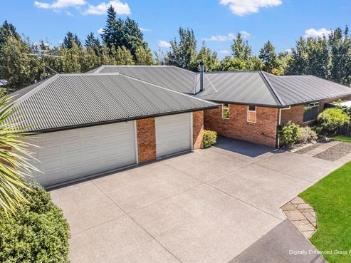 10 Russell Street, Darfield