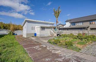 48  Bernard  Street, Mount Wellington