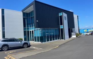 Showroom with Profile