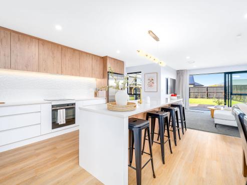 58 Whitehorn Drive, Lincoln