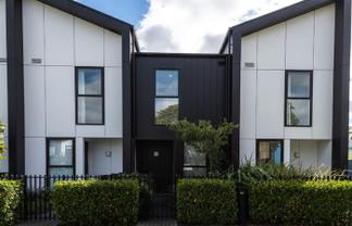 27/6 Waverley Street, Sydenham