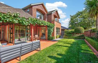 5 Myrtle Street, Hutt Central