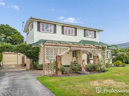 8 Islington Street, Trentham