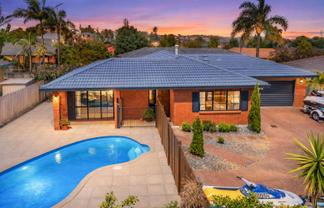 8 John Lister Close, Golflands