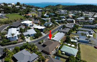4 Protea Drive, Cable Bay