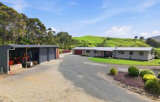 1214 Oruru Road, Peria