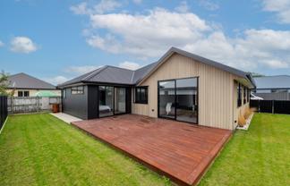 99 Hoffman Court, Waikiwi