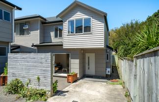 6/113 Moorefield Road, Johnsonville