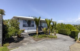 11A Longview Drive, Merrilands