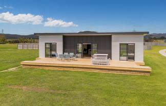 290 Harbour Drive, Matarangi