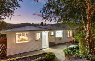 39 Taylor Terrace, Tawa