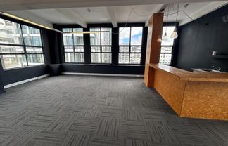 Vibrant Courtenay Place location