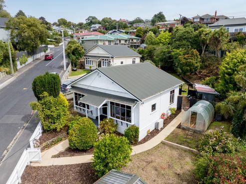 104 Neidpath Road, Mornington