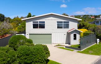 2 Windermeer Grove, Churton Park