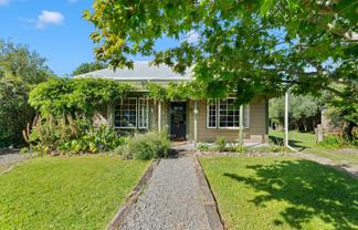 24 Papawai Road, Greytown