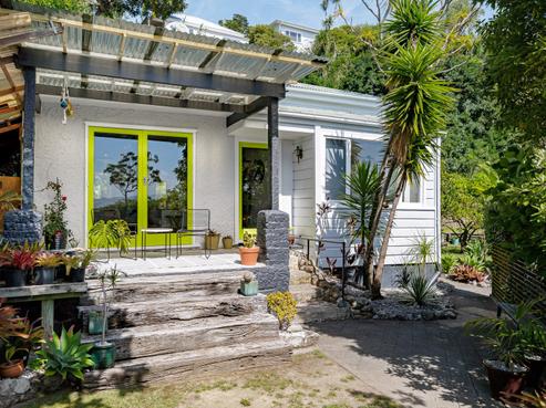 156 Battery Road, Napier Hill