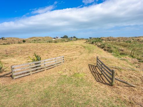 92 Strathnaver Drive, Waikawa Beach
