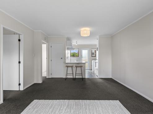 2/14 Williams Street, Tauranga Central