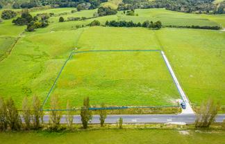 331 West Coast Road, Makarau