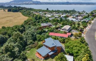 22 Reeves Road, Acacia Bay