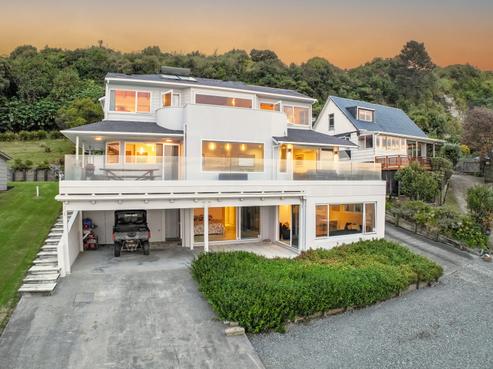 544AA Mahia East Coast Road, Mahia