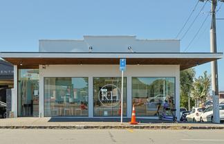 High‑Profile Corner Retail Space – Great North Road