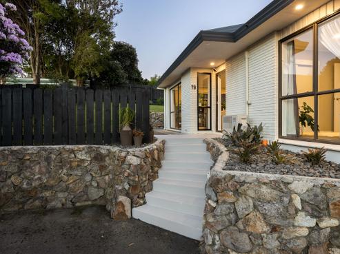 7B Tarata Street, Matua