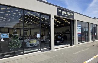 Classy CBD Mixed-Use Showroom & Warehouse