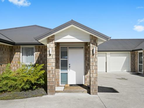 17 Barwick Place, Huntington