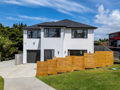 57A Tui Glen Road, Birkenhead