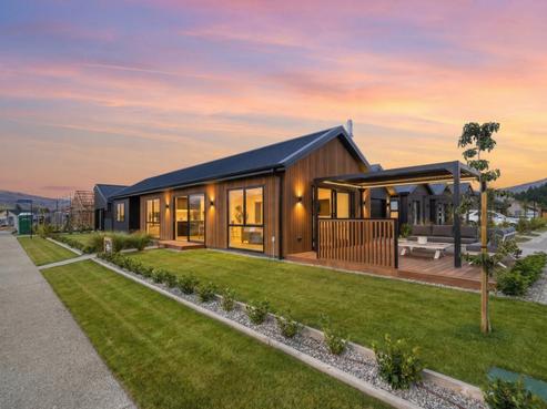 12 Booth Drive, Cromwell