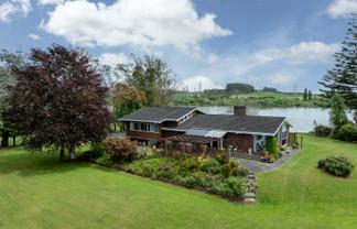 116 and 12 Great South Road, Huntly