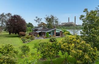 116 and 12 Great South Road, Huntly