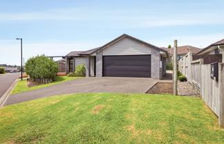 74  Bert Wall Drive, Omokoroa