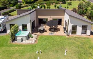 2 Newton  Watts Drive, Kerikeri