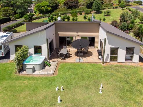 2 Newton Watts Drive, Kerikeri