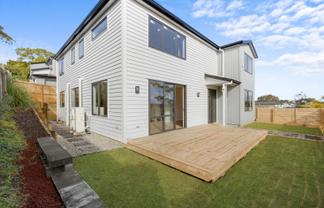 11A Banyan Drive, Totara Heights