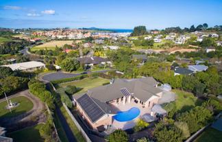 15 Astrolabe Place, Gulf Harbour
