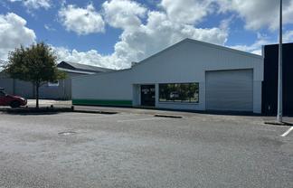 Quality Showroom in Popular Location