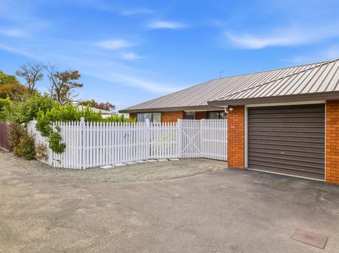 4A Grassmere Street, Papanui