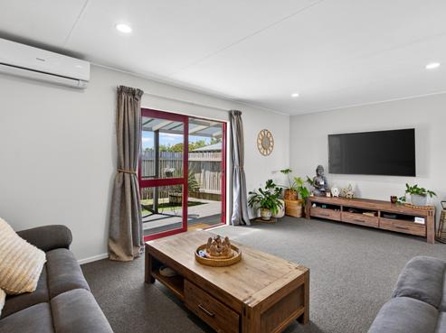 43A Tait Drive, Greenmeadows