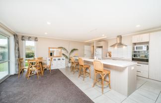 10 MacDonald Heights, Feilding