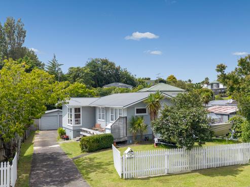 10 Wood Avenue, Howick
