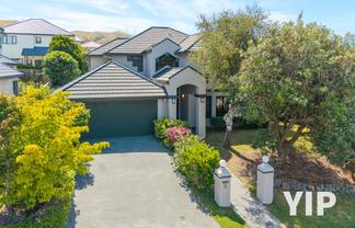 6 Derry Hill, Churton Park