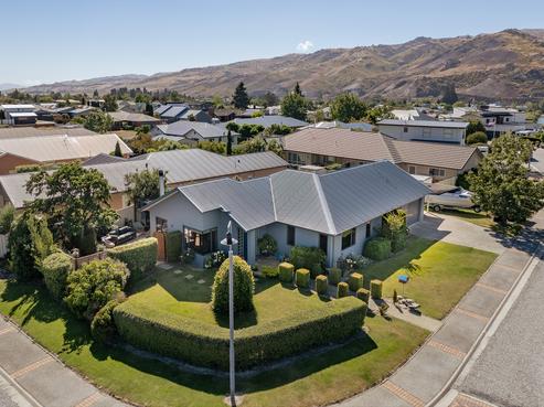 13 Matthews Crescent, Cromwell