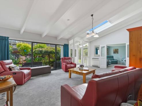 538 Queens Drive, Rosedale